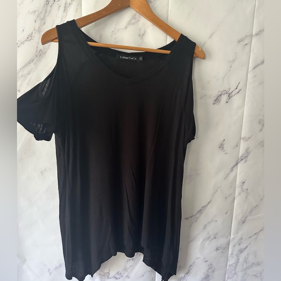 BLACK COLD SHOULDER SHORT SLEEVE TOP BLACK WOMENS LARGE - Picture 3 of 12